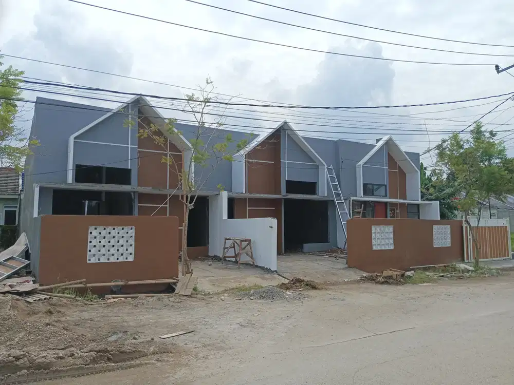 RUMAH KOMERSIL VIEW DANAU DEPAN RUMAH DI TIMUR CIBUBUR