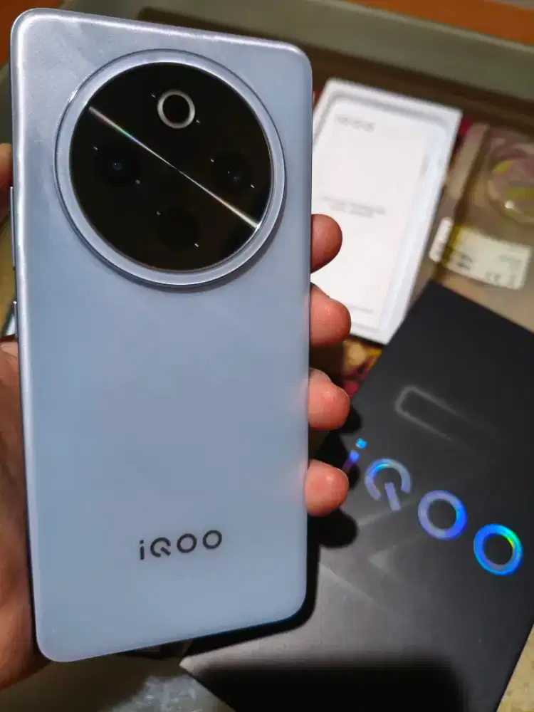 Vivo IQOO Z10 12/512 White