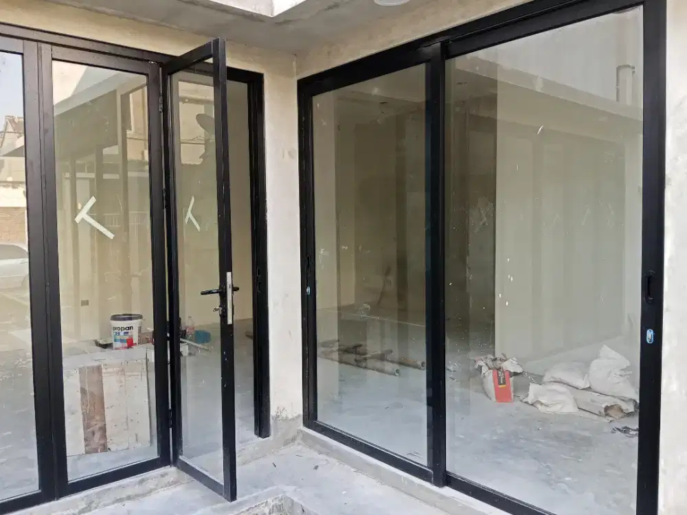 Pintu Kaca Aluminium Jogja

Pintu swing
Pintu geser
Partisi Kaca