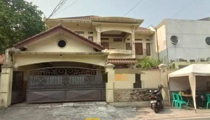 Rumah Lokasi Bagus Investasi Menarik di Cilandak, Jakarta Selatan