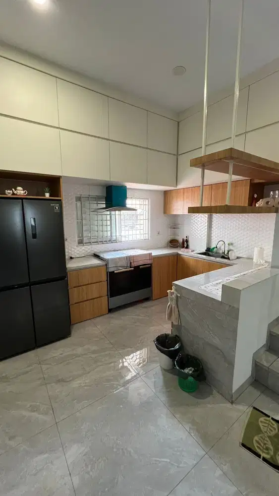 Ruko Strategis Jalan Singa Dekat Sumatra, Furnish Lux Terawat