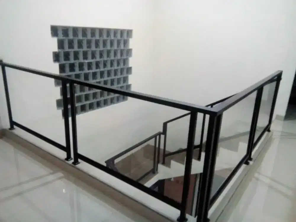 Railing Kaca Tangga Pagar Balkon Jogja