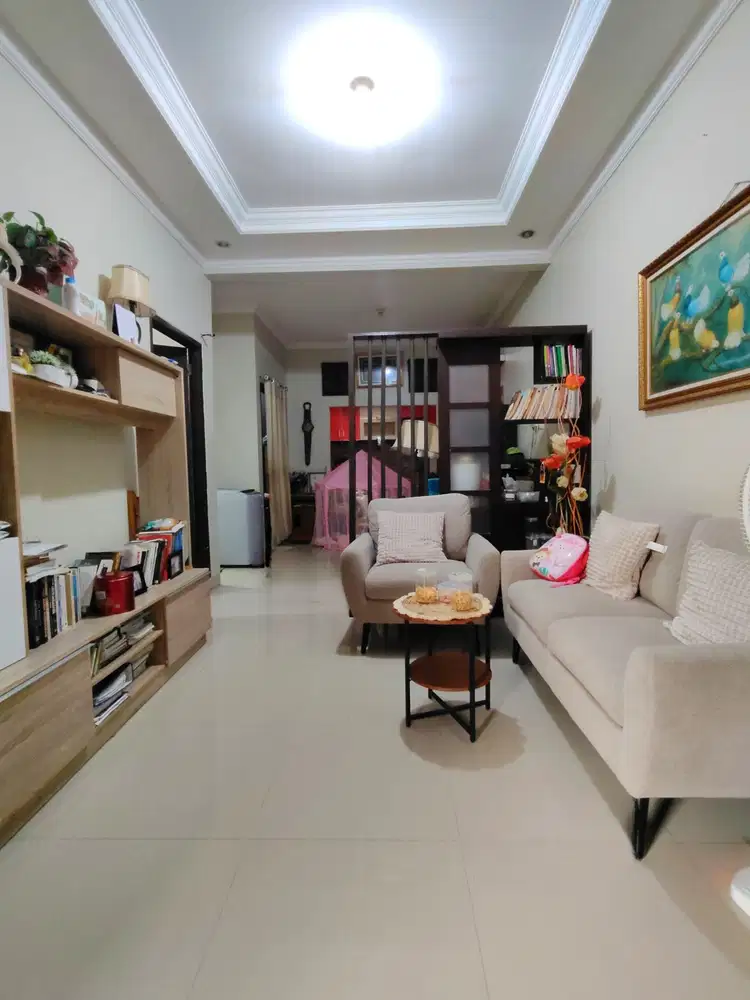 Rumah Secondary Dalam Cluster 1,5 Lantai Siap Huni Di Ciracas Jakarta