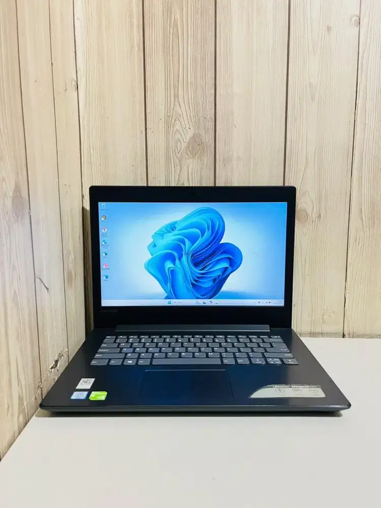 Laptop Lenovo ideapad 320 Core i5 Gen 7 Ram 8 Ssd 256