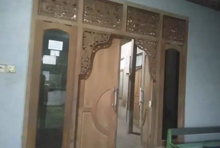 Dijual rumah di Barat Embarkasi Boyolali