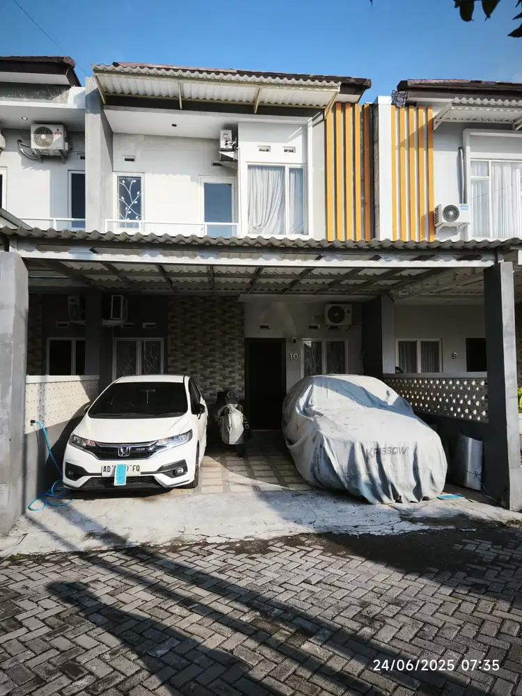 Rumah solo gentan purbayan 2 lantai dekat jalan mangesti raya