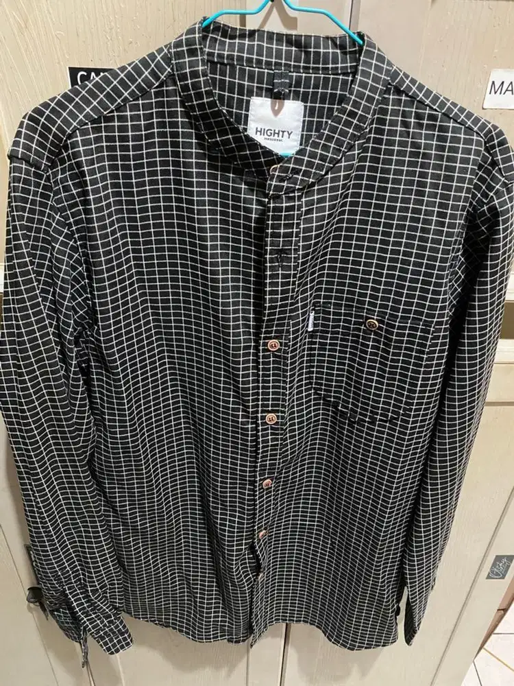 Kemeja Highty Black Plaid Oxford Shirt