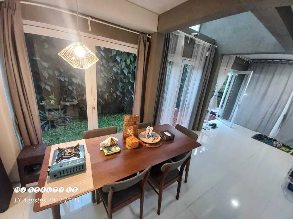 Rumah Siap Huni dijual di Cigadung Sayap Dago Cikutra Pahlawan