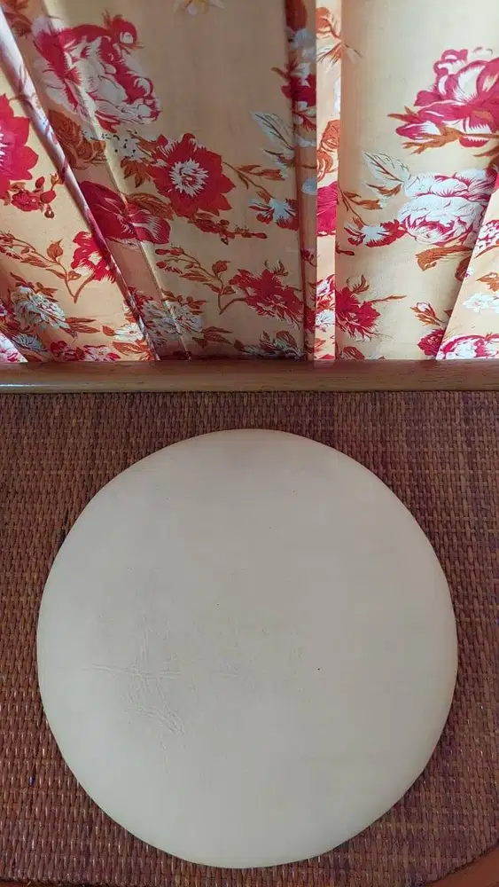 Cushion Cover Kulit Oscar Bagian Bawah Triplek Diameter 28 cm