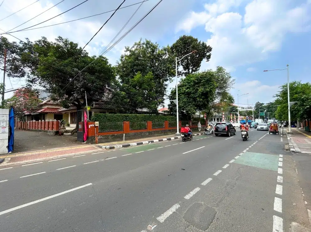 Jual Harga NJOP Rumah Hook Area Komersial Lokasi Strategis Akses Lebar