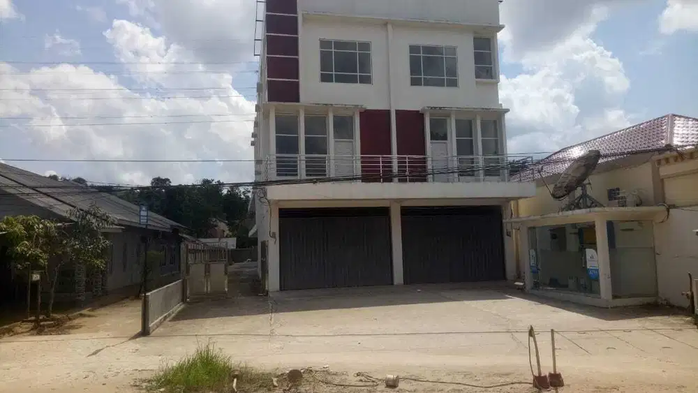 2 Ruko Jadi Satu + Rumah Kos Baru, Lokasi Strategis di Samarinda