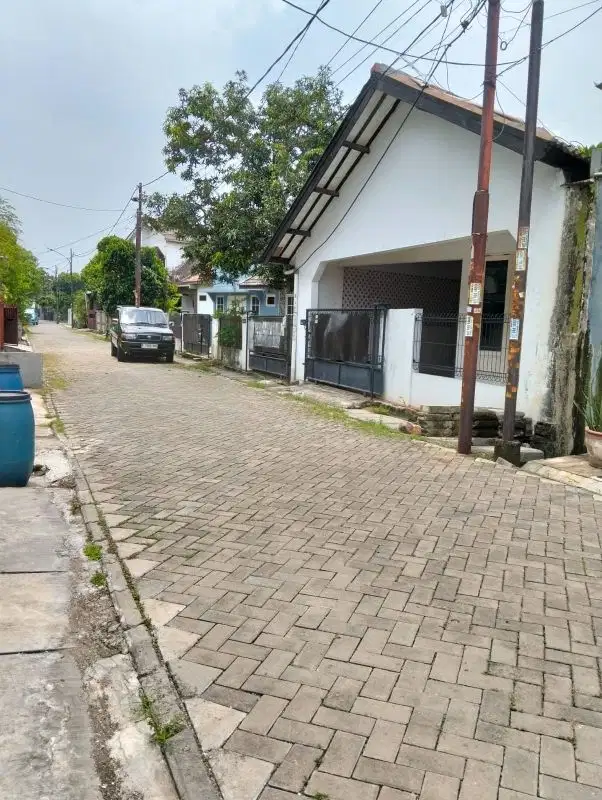 for sale rumah komplek barata