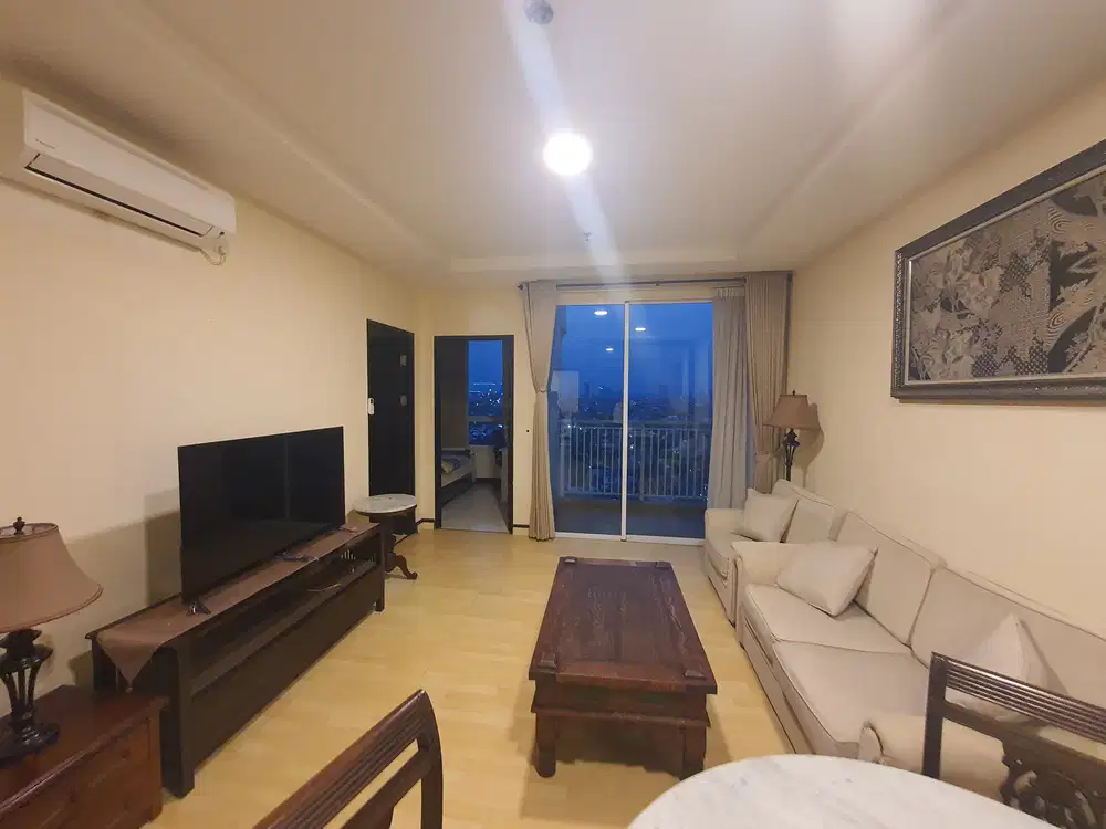 Disewakan Apartemen Essence Darmawangsa 2 Bedrooms Nice furniture