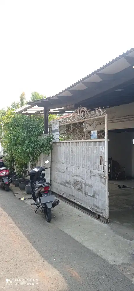 Dijual rumah di srengseng kembangan jakarta barat 1KM dari tol JORR
