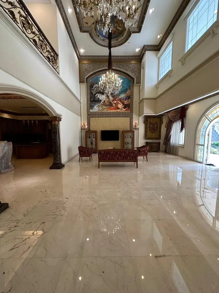 Rumah Mewah Classic Turun Harga  Kemang Kolam Renang Jakarta Selatan