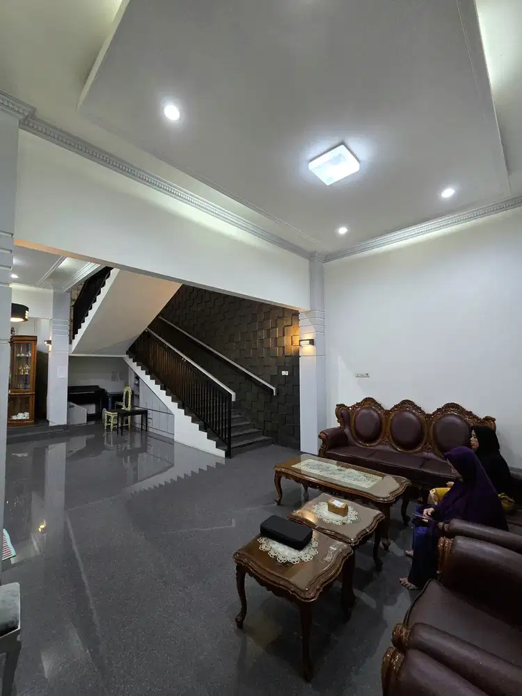 Rumah Second Dalam Komplek Di Pondok Kelapa Jakarta Timur