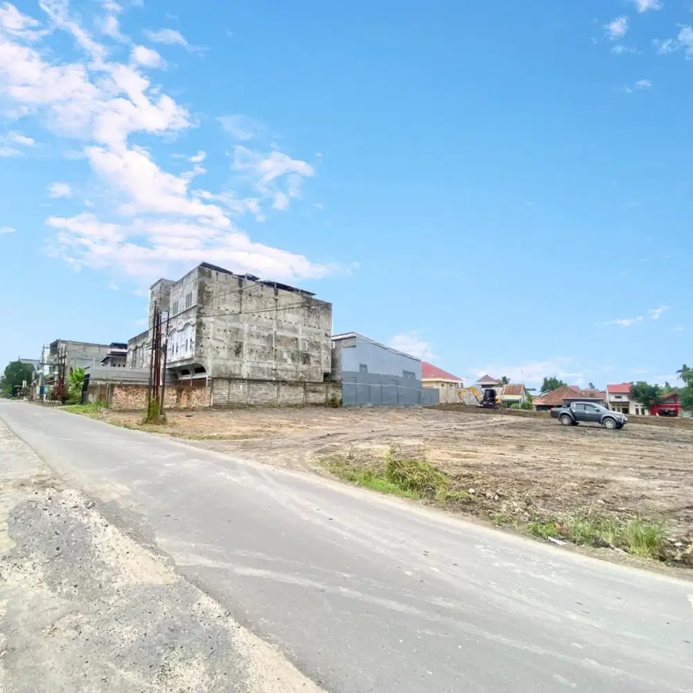 Tepi Jalan JAmbi Timur