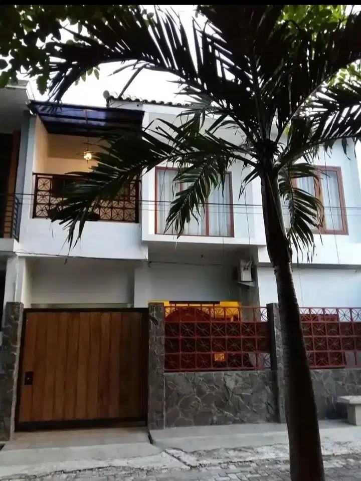 Dijual rumah di sumber Solo banjarsari