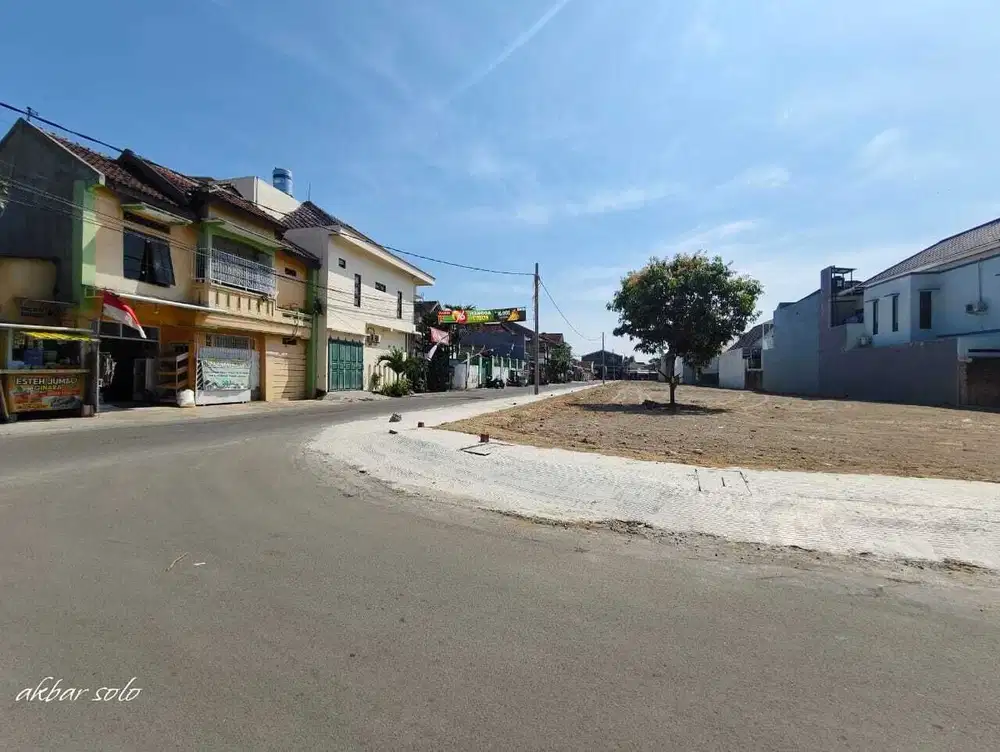 DIJUAL TANAH DI COLOMADU  GAWANAN