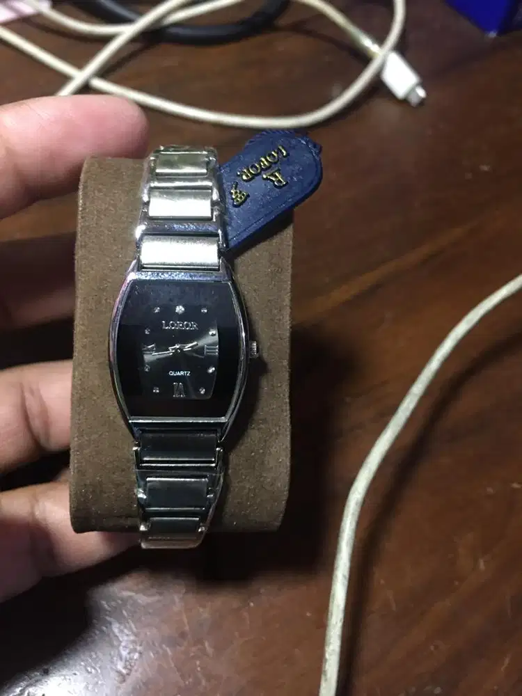 Jam tangan Cwe Lobor like new