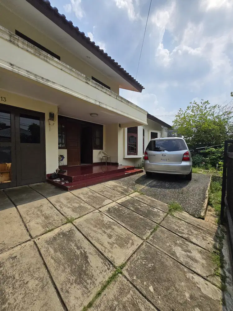 Rumah Secondary Dalam Komplek Billymoon Pondok Kelapa Jakarta Timur