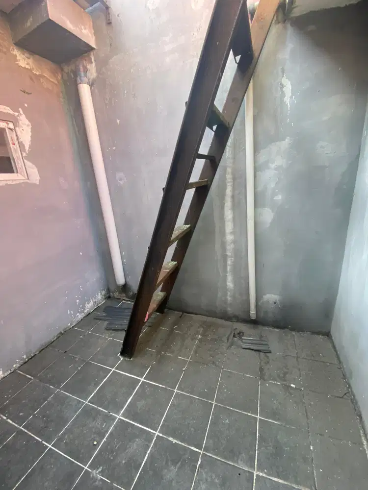 FOR SALE Rumah 2 Lantai Lokasi Strategis Sayap Sukanagara Antapani