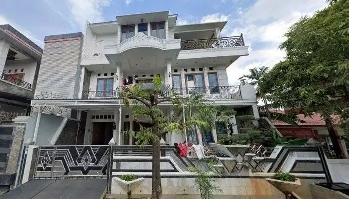 Investasi Menarik Harga Affordable Rumah 2 Lantai Cempaka Putih,Jakpus