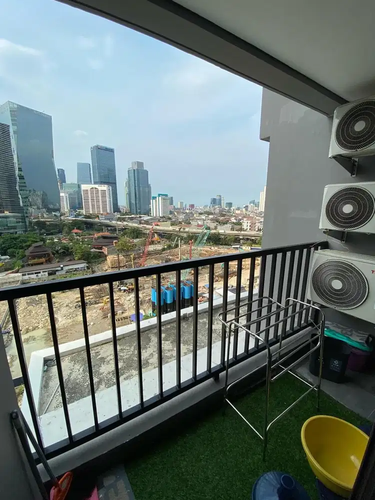 Dijual Cepat! Apartemen The Newton 2 2BR Full Furnished Lokasi Premium