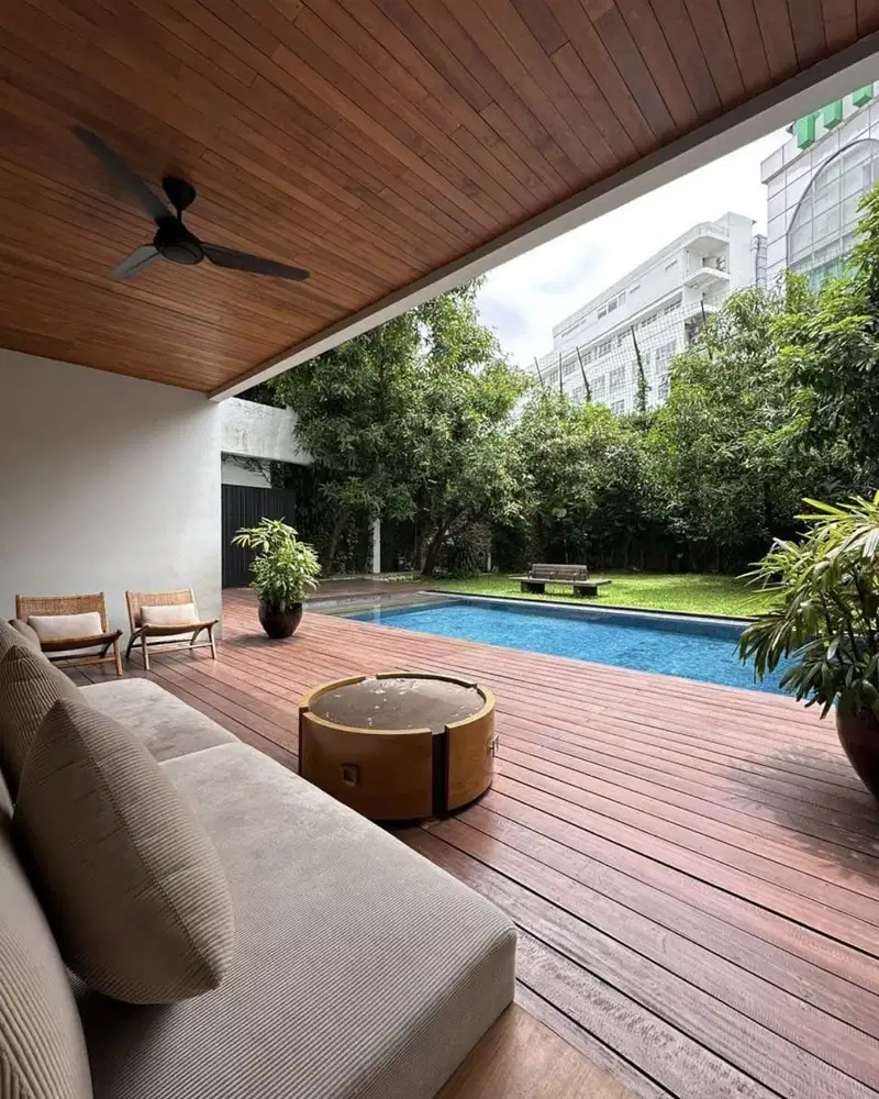 Rumah Baru Kebayoran Baru 3 Lantai Lokasi Strategis