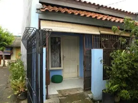 Dijual rumah di srengseng kembangan jakarta barat lokasi strategis