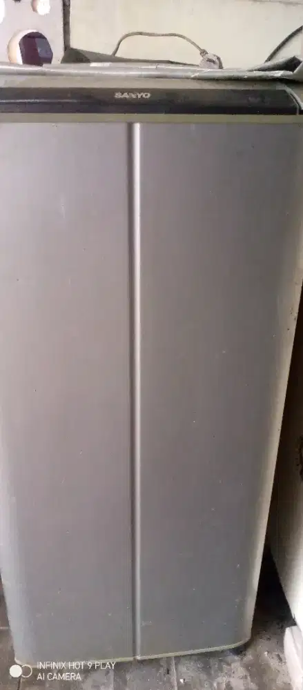 Kulkas Sanyo 1 pintu  kap 153 liter