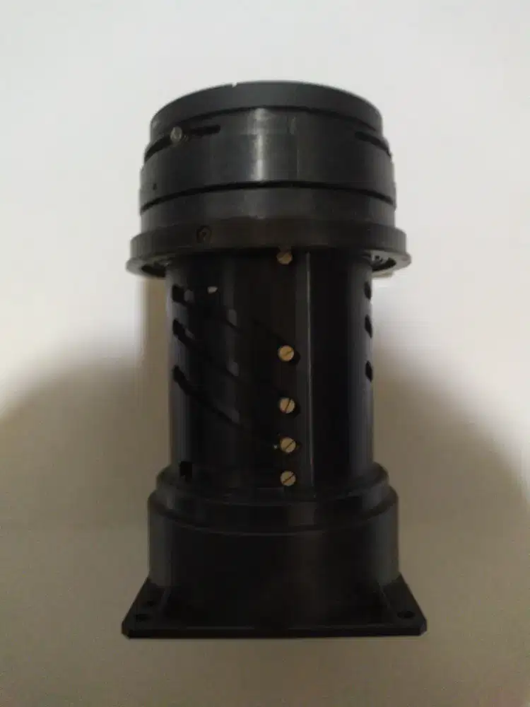 Lensa proyektor copotan