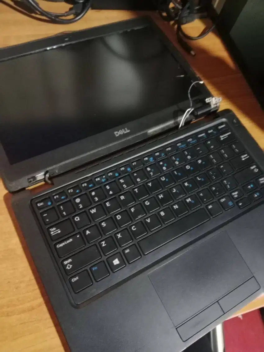 Dell Latitude 5280 Kondisi Rusak Tidak ada MEMORY, RAM& STORAGE  SKU:
