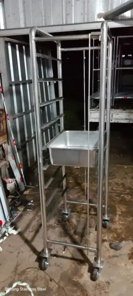 Trolly rak loyang Stainless Steel.