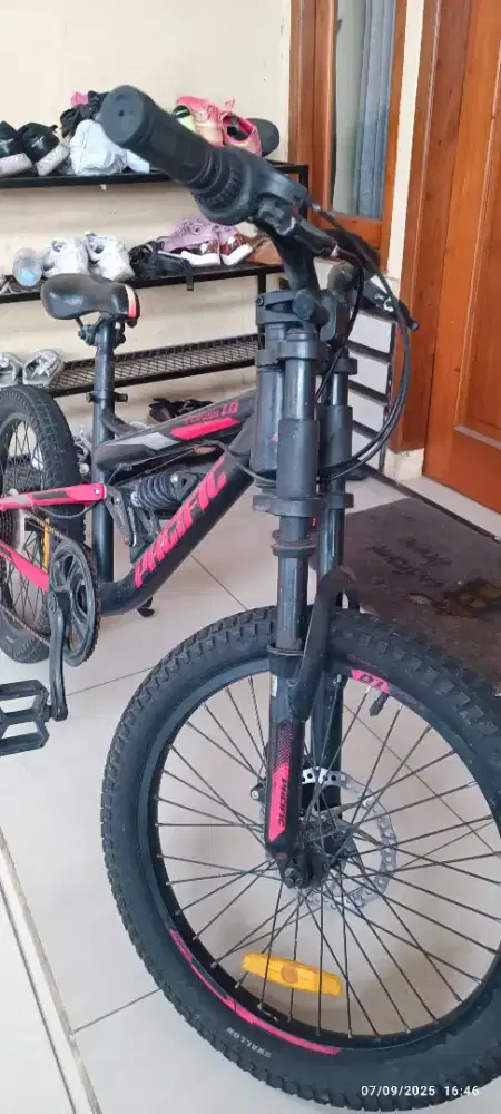 Sepeda Gunung Pasific