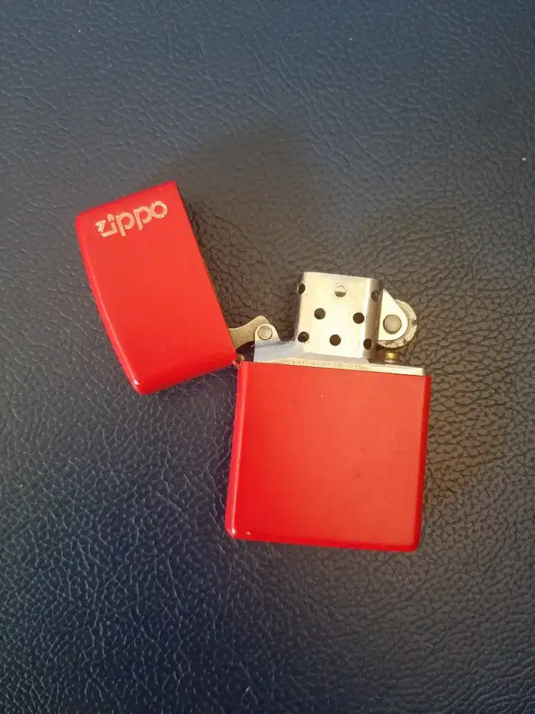korek Zippo asli Bradford PA Made in U.S.A Tahun 2017