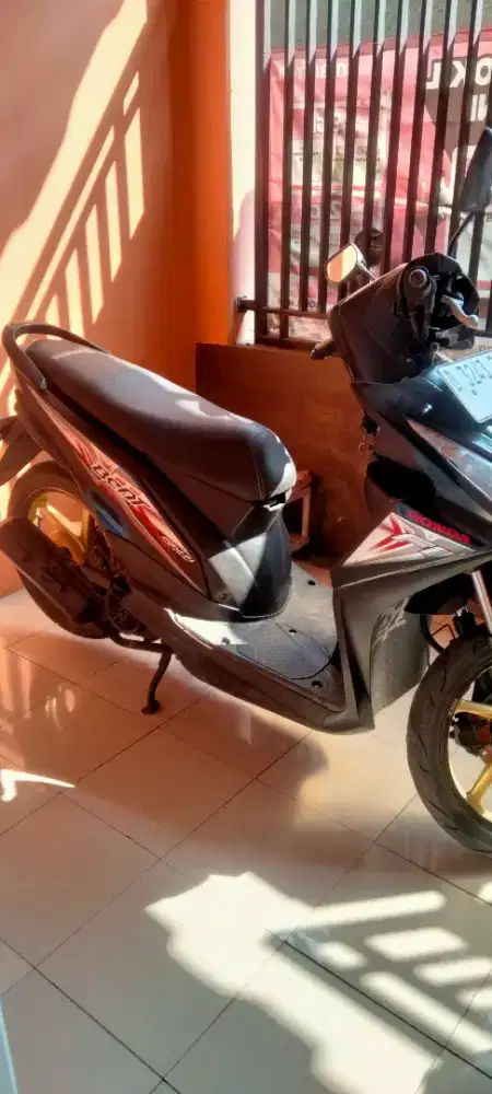 Jual cpt lg Bu. Mtr honda beat x. Injeksi. 2015. Surat lengkp.pjk isi