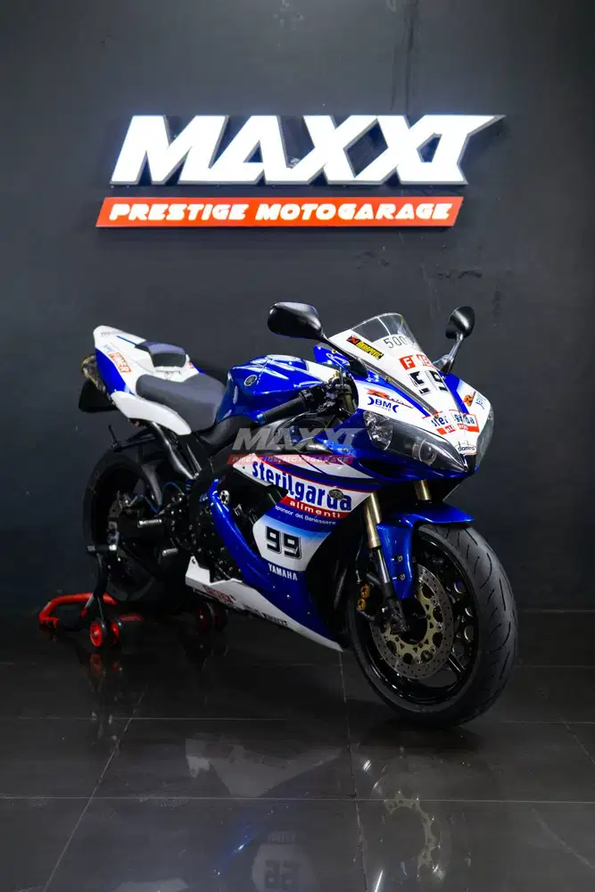 YAMAHA YZF R1 2005  R6  CBR1000