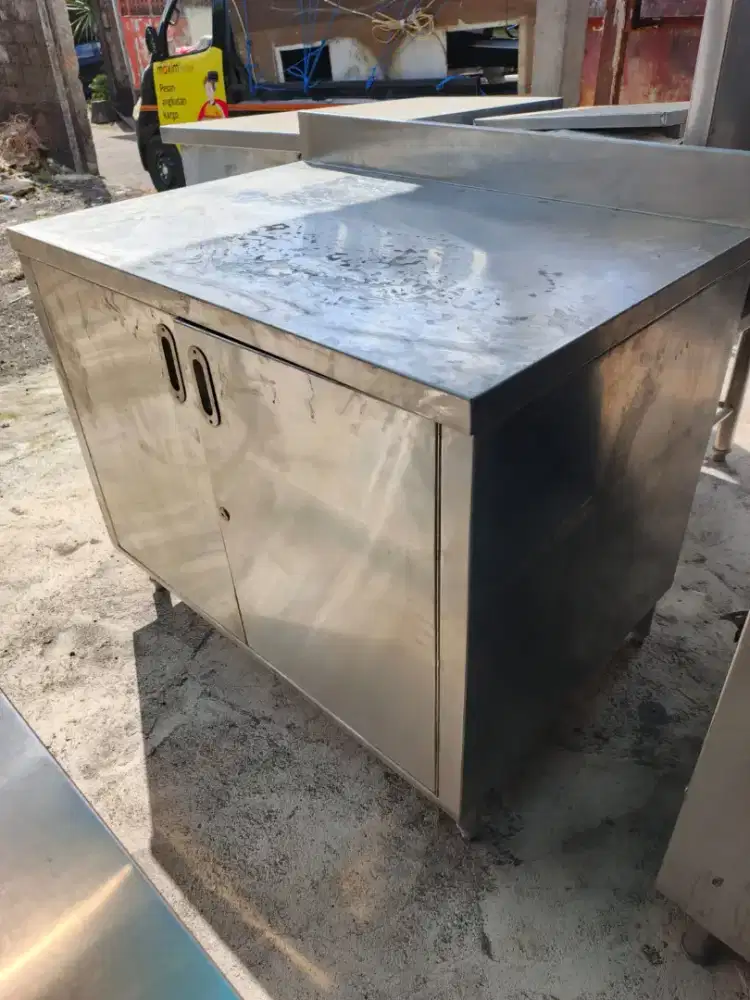 Meja kabinet stainles