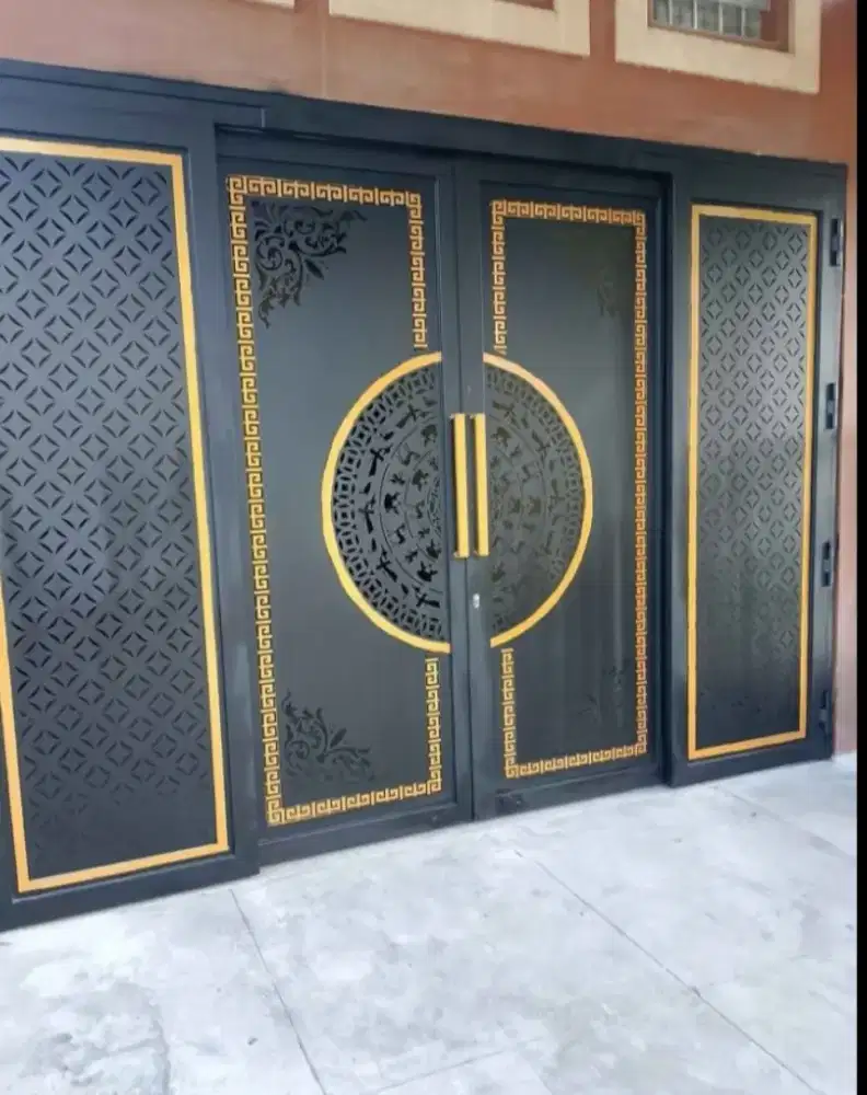 Pintu gerbang sliding swing