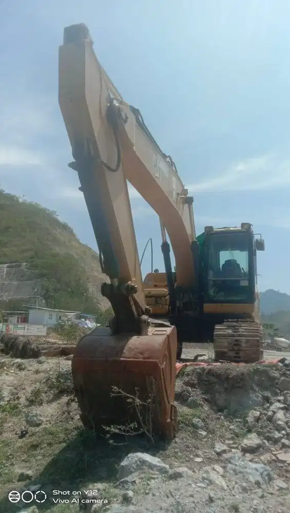 Excavator Bekas Murah Sulawesi – Caterpillar Cat 320D – Siap Pakai