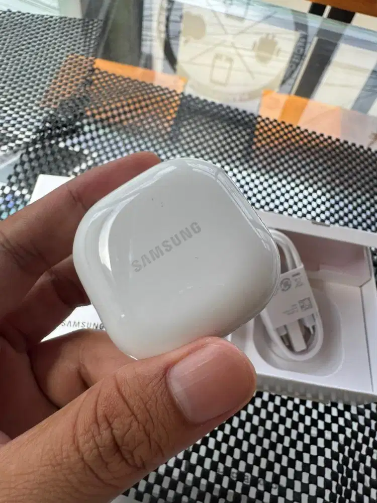 Samsung Galaxy Buds FE Like New
