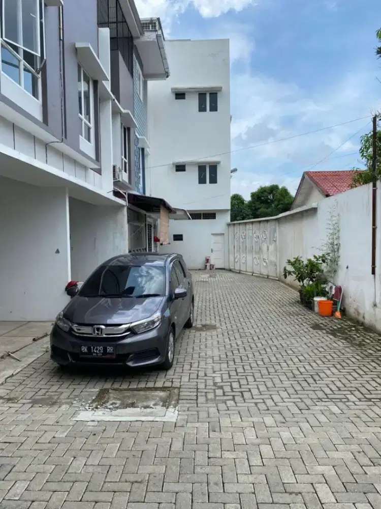 Komplek setia jadi regency jln setiajadi
dekat krakatau