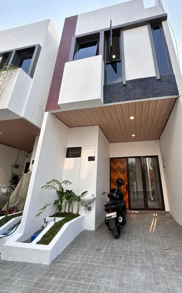Rumah Selasar, Dekat Stasiun Depok Lama, 2 LANTAI, Mewah Murah, Exclusive di Kota Depok, Jual Dijual