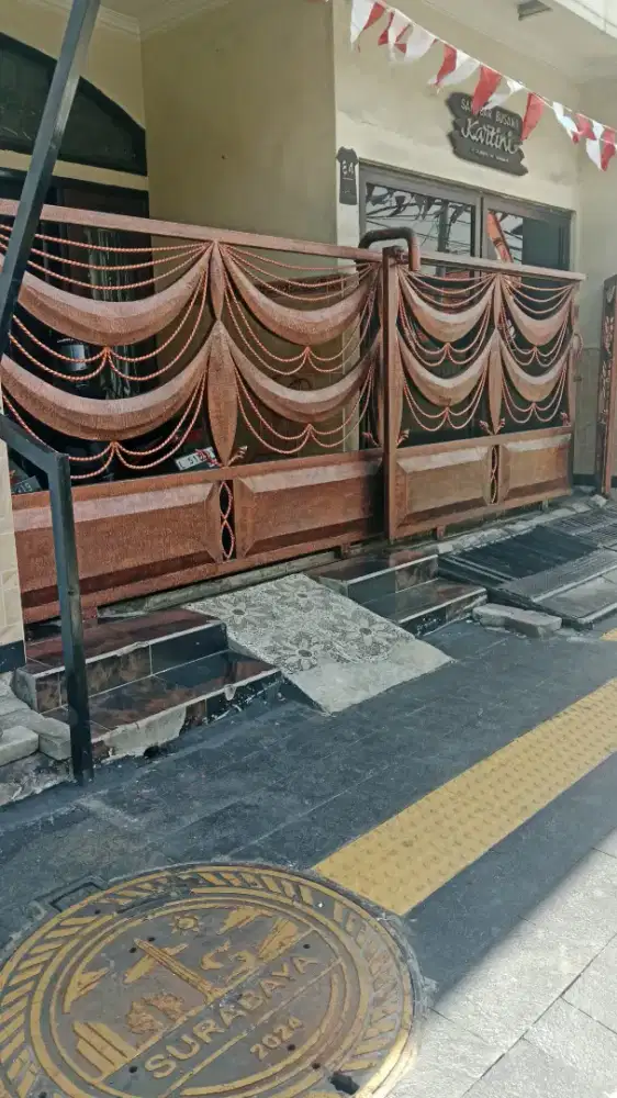 Pagar pintu kanopi