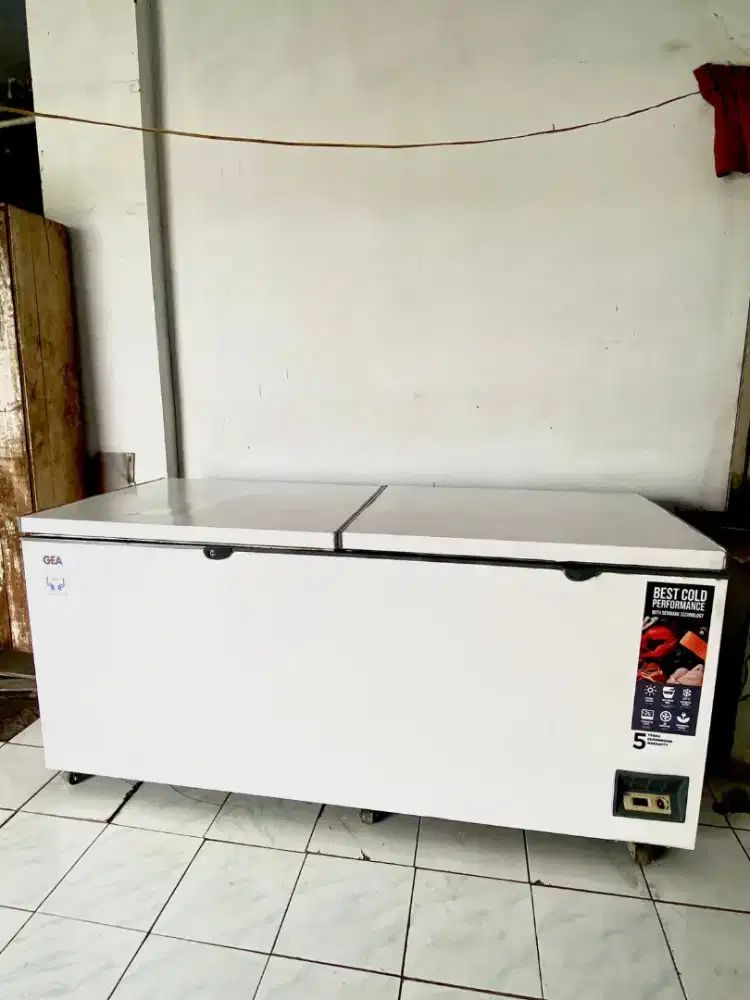 Freezer box second bekas 900 l liter gea