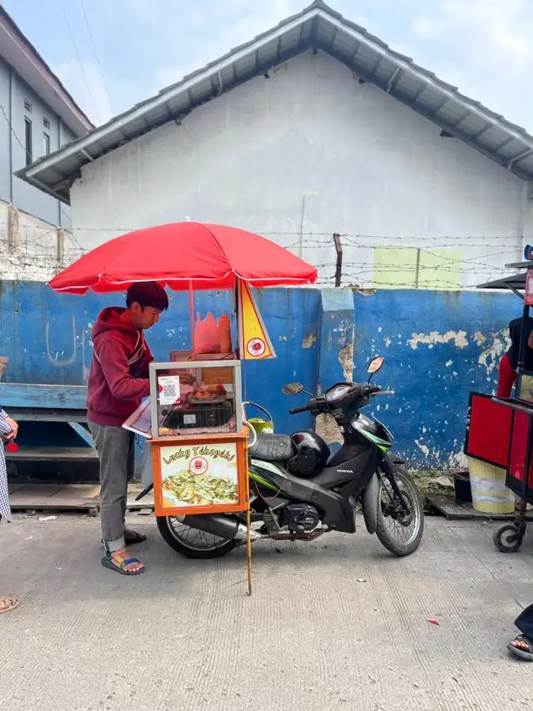 Lowongan Kerja Jualan Keliling Lucky Takoyaki