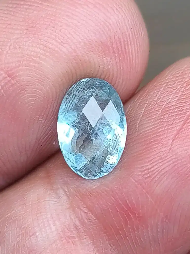 Batu Aquamarine beryl 2.2 carat top kristal HQ