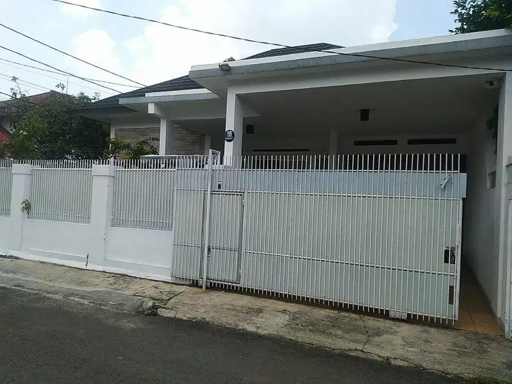 Jual Rumah Asri, bersih, terawat, dekat dengan Jalan Besar Buah Batu