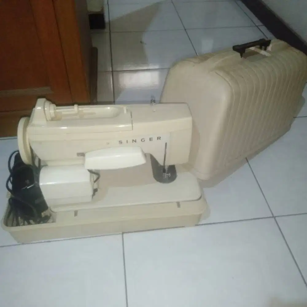 MESIN JAHIT SINGER 974 COKLAT